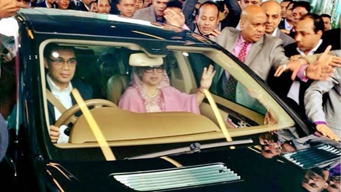 সাত বছর পর মায়ের দেখা পাবেন তারেক রহমান